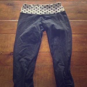 Size 4 cropped lululemon leggings